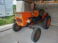 Tractor fiat 300