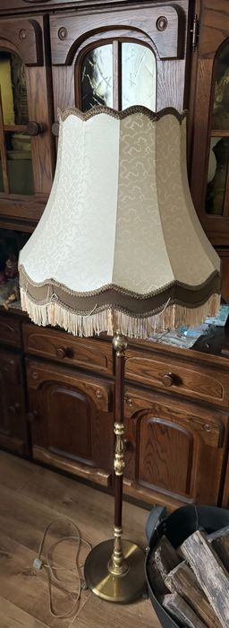 Стари лампи за под от Месинг