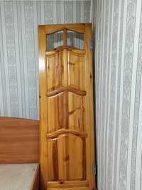 Дверь деревянная продам