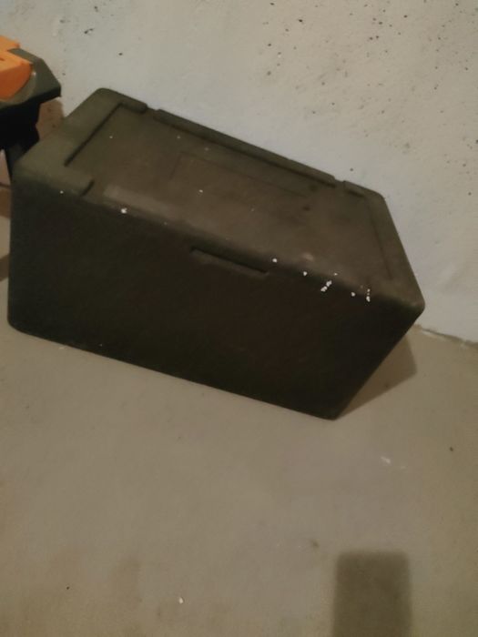 Cutie termoizolanta pentru transport produse alimentare clade