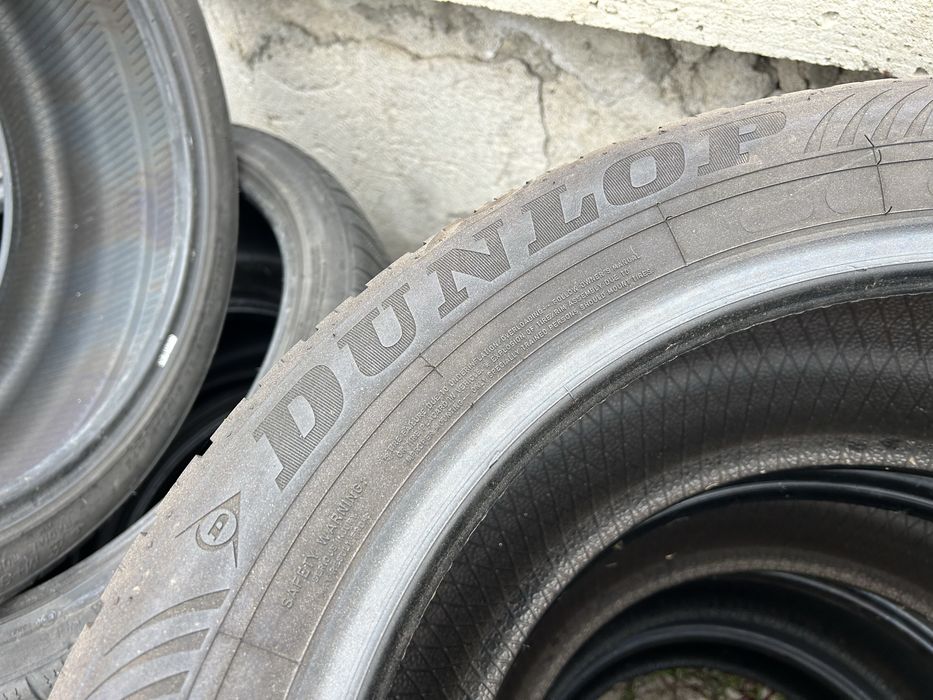 4 зимни гуми dunlop 225 55 17