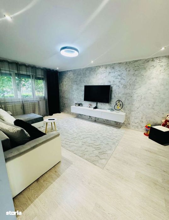 Apartament 3 camere  cu vedere sprea malul Muresului