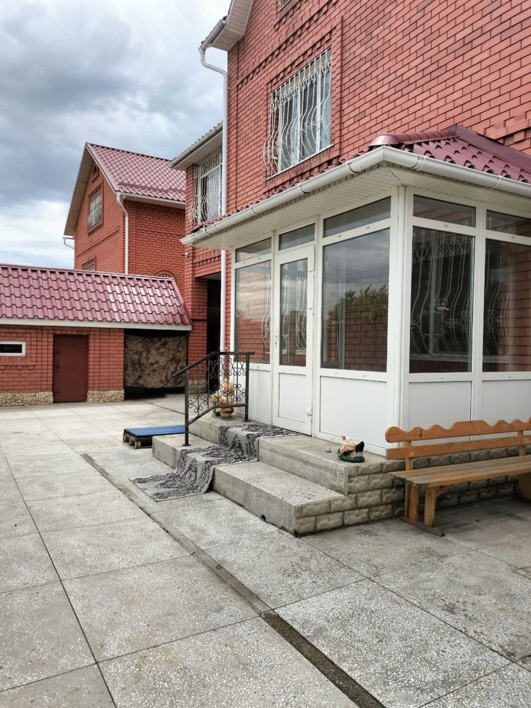 Продается шикарный котедж район 3 школы
