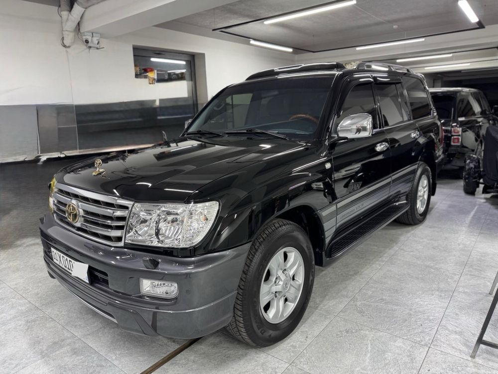 Toyota Land Cruiser 100