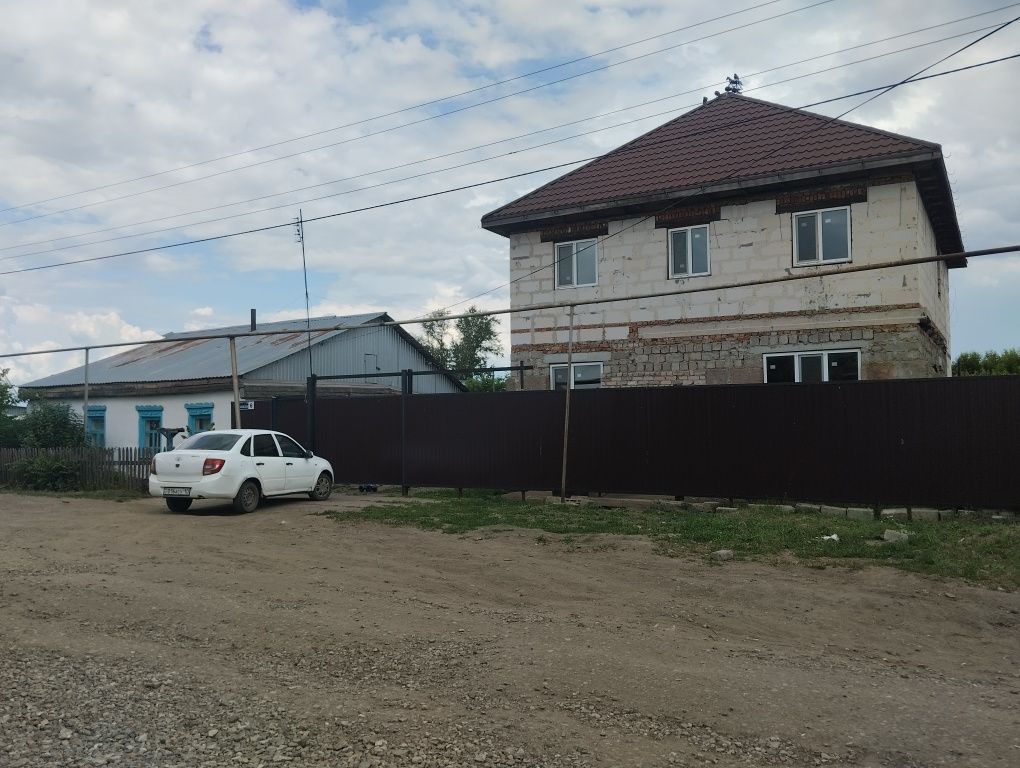 Продам дом в п.казахстанец