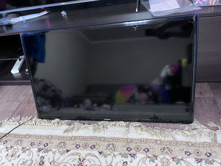 Продам телевизор samsung