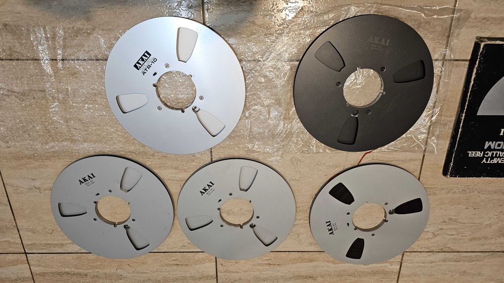 Role metalice Akai NAB, originale. Stare foarte buna, pret pe bucata!