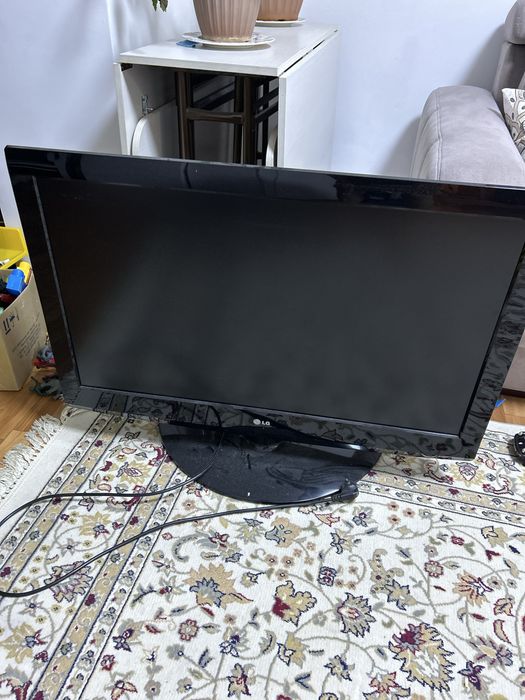 Телевизор LG за 45 тыс тг