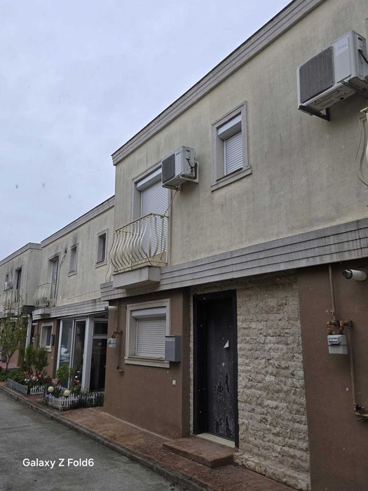 VILA DE VANZARE Cosmopolis , 155,000 Euro