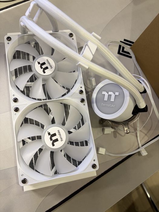 Водянное охлаждение Thermaltake AM5