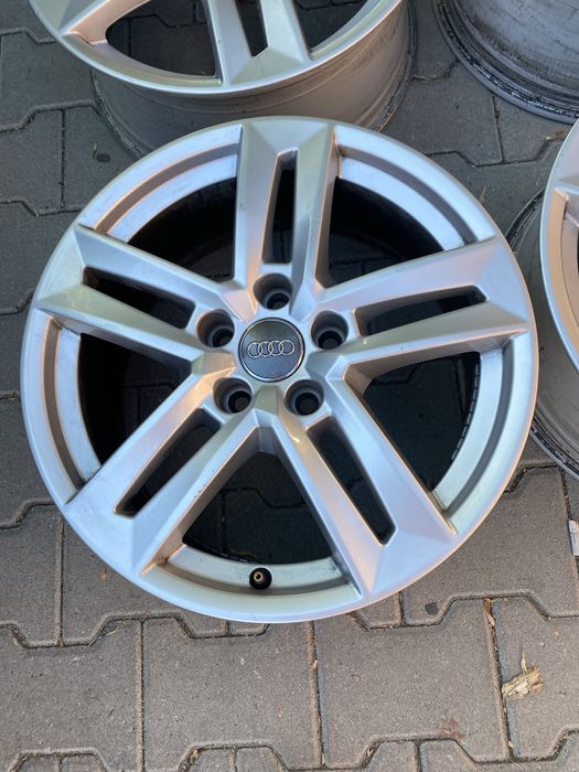 Jante origi 17 5 112 Audi A3 A4 A5 A6 A7 A8 Q3 Q5 Mercedes Wv Skoda Se