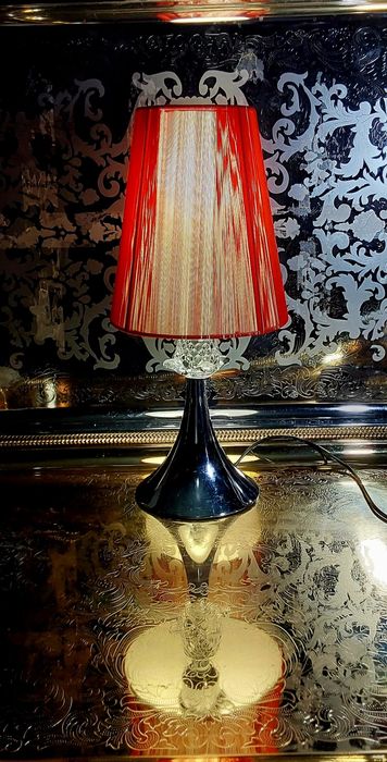 Современная настольная лампа, бра.