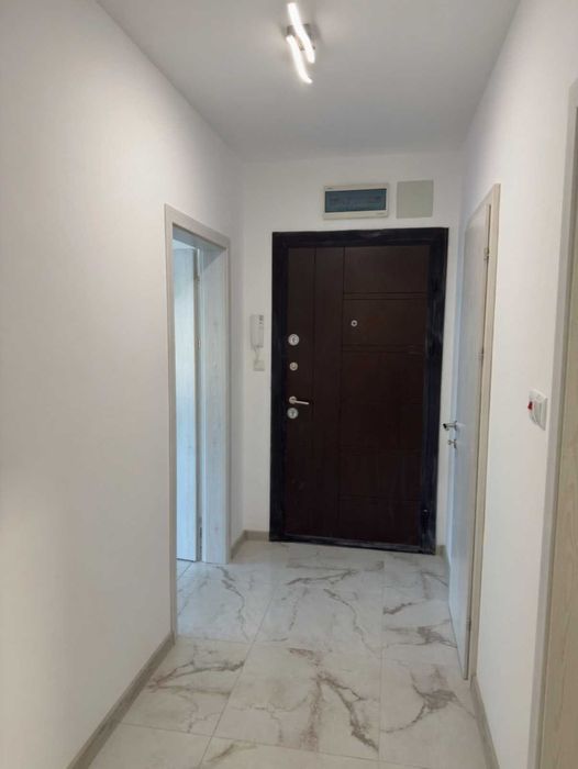 Продава се Двустаен апартамент в Пловдив, Южен - 68 кв.м за 2412 €/кв.м - Снимка #4