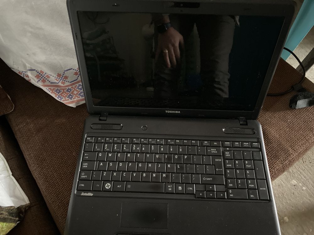 Schimb Vand laptop laptopuri resseleri piese