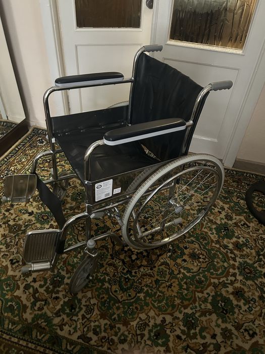 Инвалидная коляска