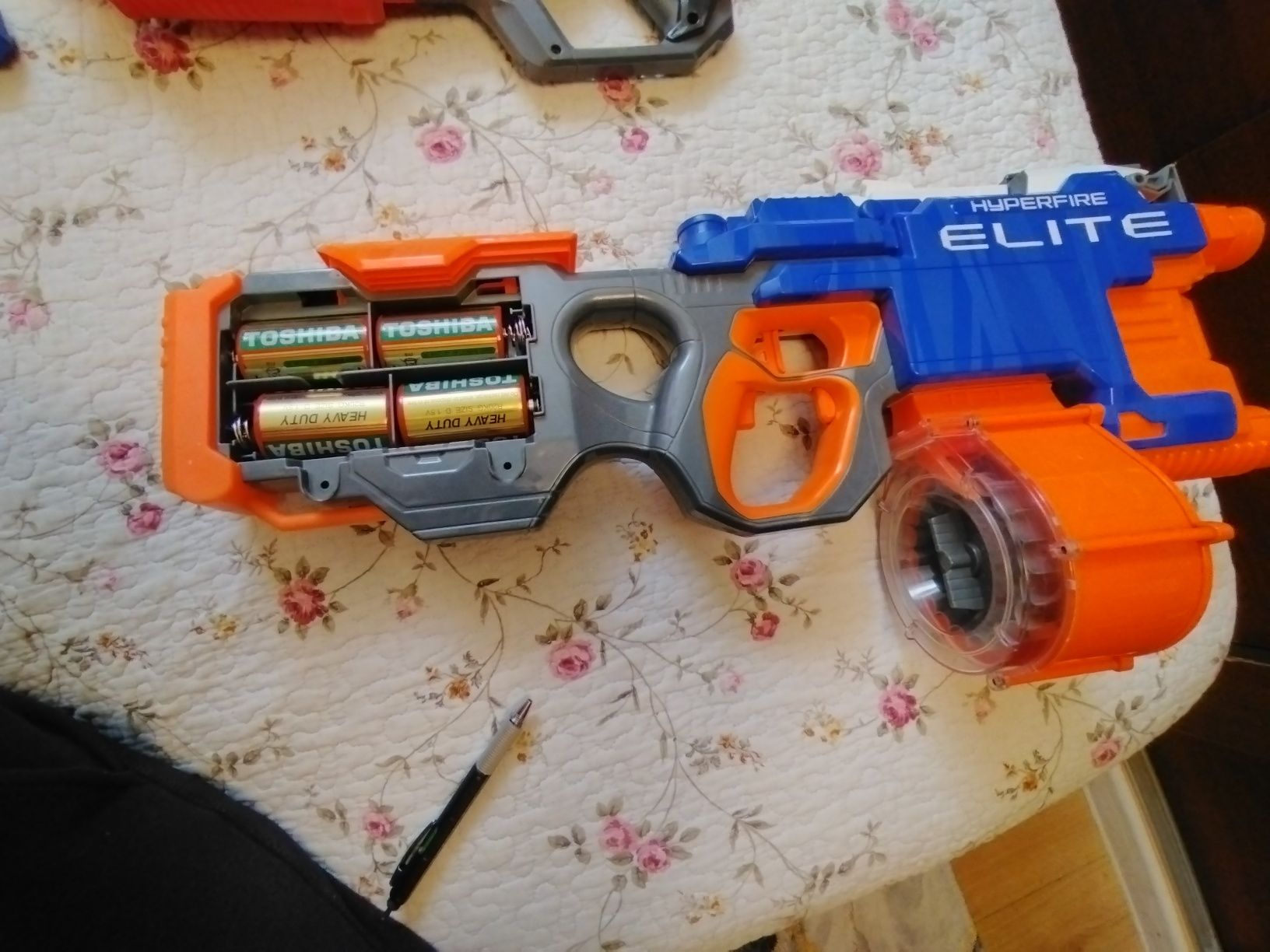 Vand nerf gun toate 3 costa 350 pe bucata discutam in privat