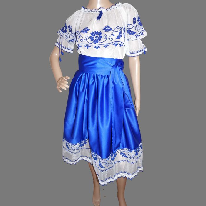 Ie lucrata manual si fusta - costum popular reinterpretat 34-36