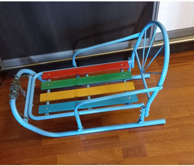 Продам детские  санки