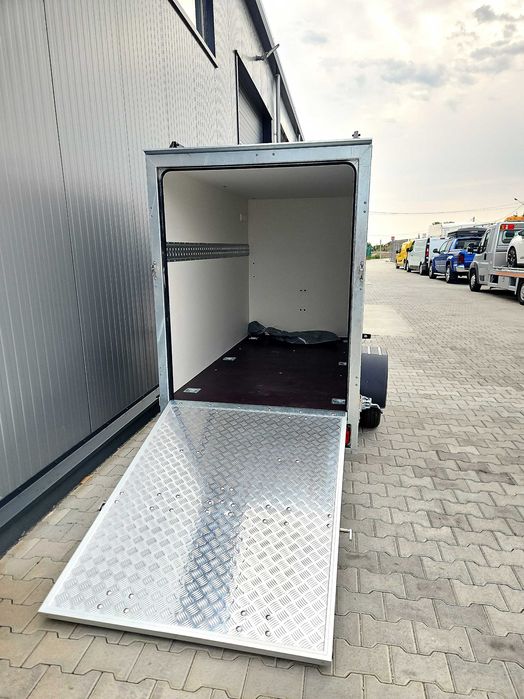 Remorca carosata cu rampa spate TOMPLAN TFD 250.01, 750 kg