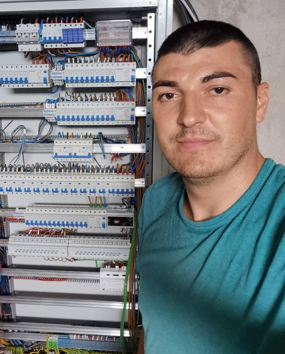 Electrician Calificat