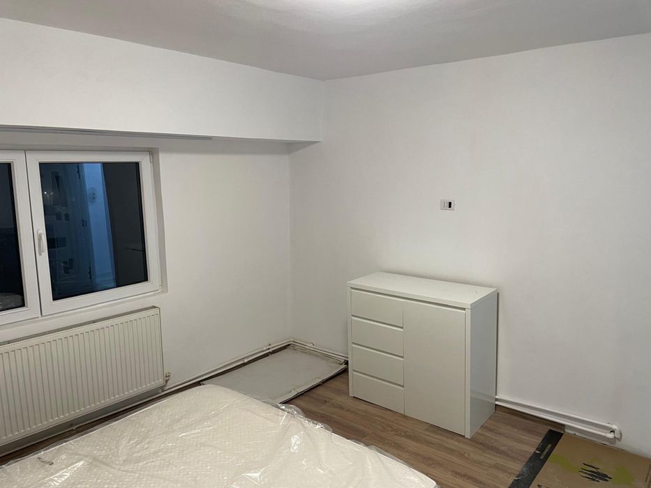 Garsoniera inchiriere Roman