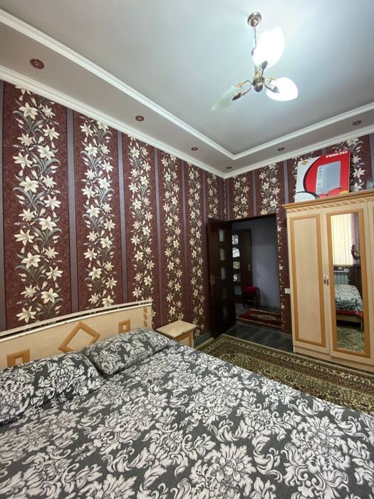 Сдаётся 2х комнатная квартира на 1этаже в районе Центральный аптека