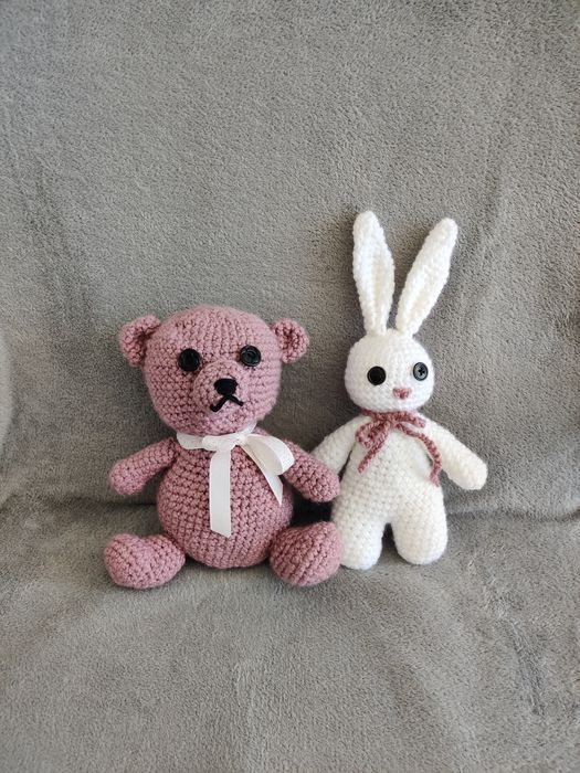 Jucării croșetate manual