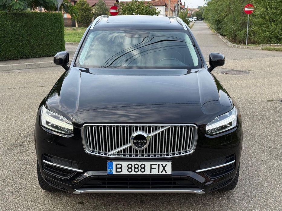 Volvo XC 90 4x4/ 7 locuri /407cp/plug in Hybrid