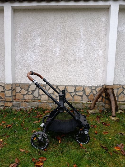 Продавам количка Jane Kendo 2в1 – Кош за новородено и седалка за бебе/