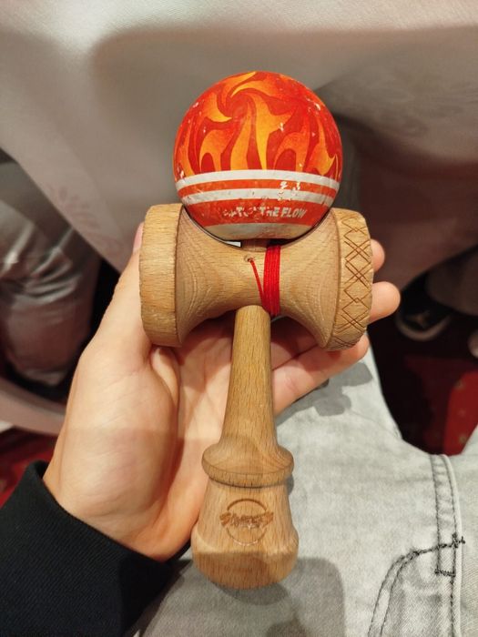 Vand kendama broken shape