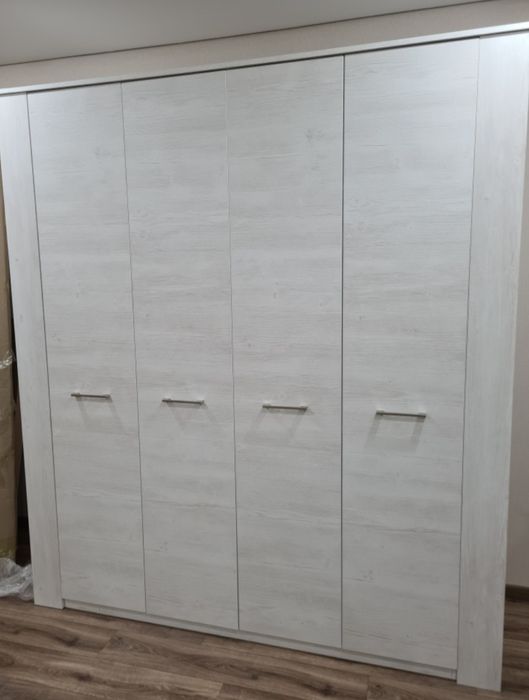 Продам шкаф, почти новый