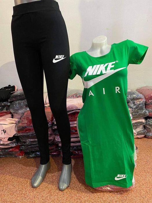 Compleu dama pe stoc