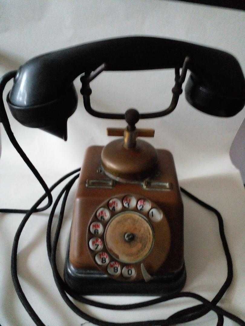 Telefon vintage,vechime 80-100 ani