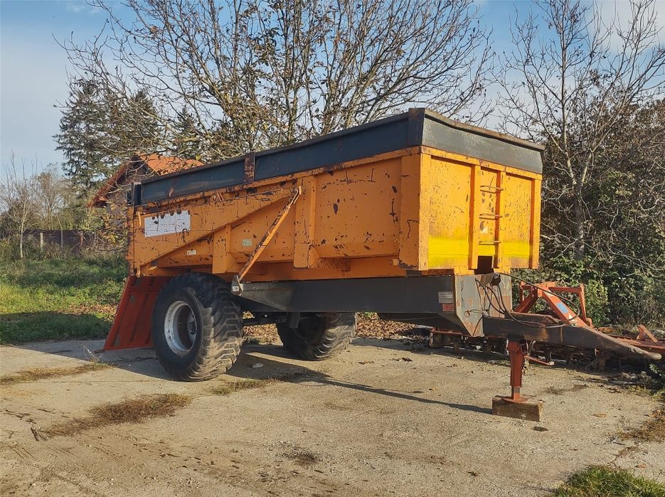 Remorcă basculabilă 8 t