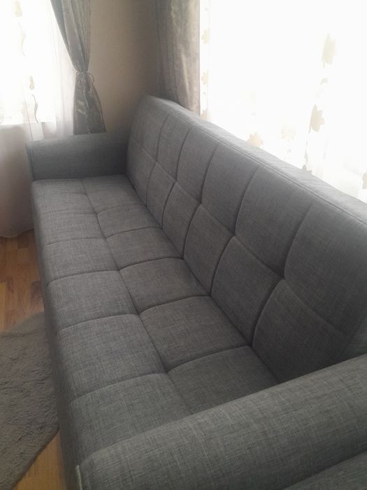 Canapea extensibila 3 locuri