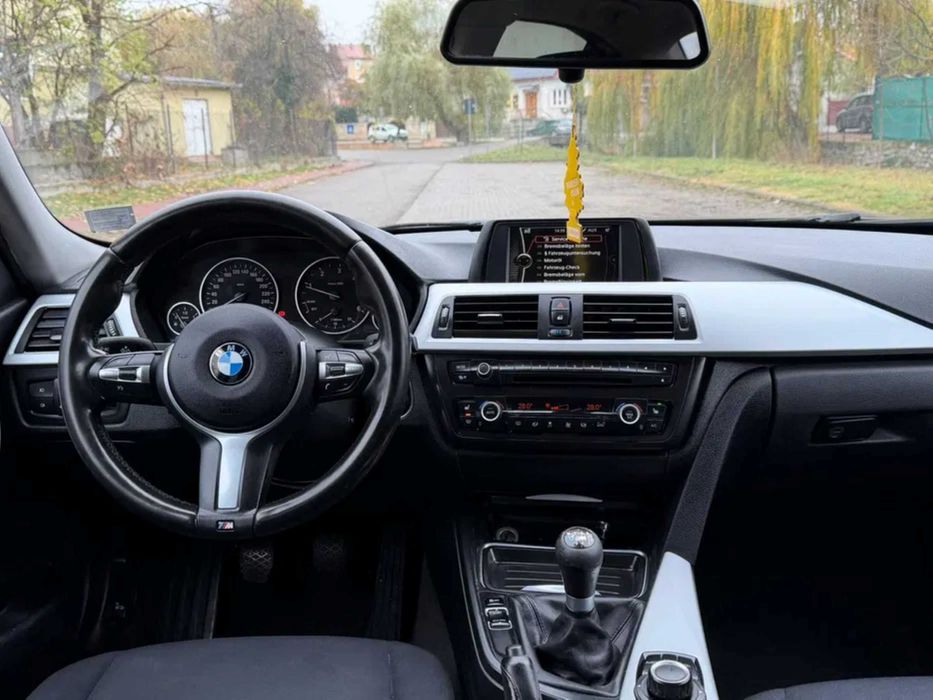 BMW 318D*F 30*143 cp*2012*EURO 5*xenon*MANUAL*climatronic*navi*nr.TOLL