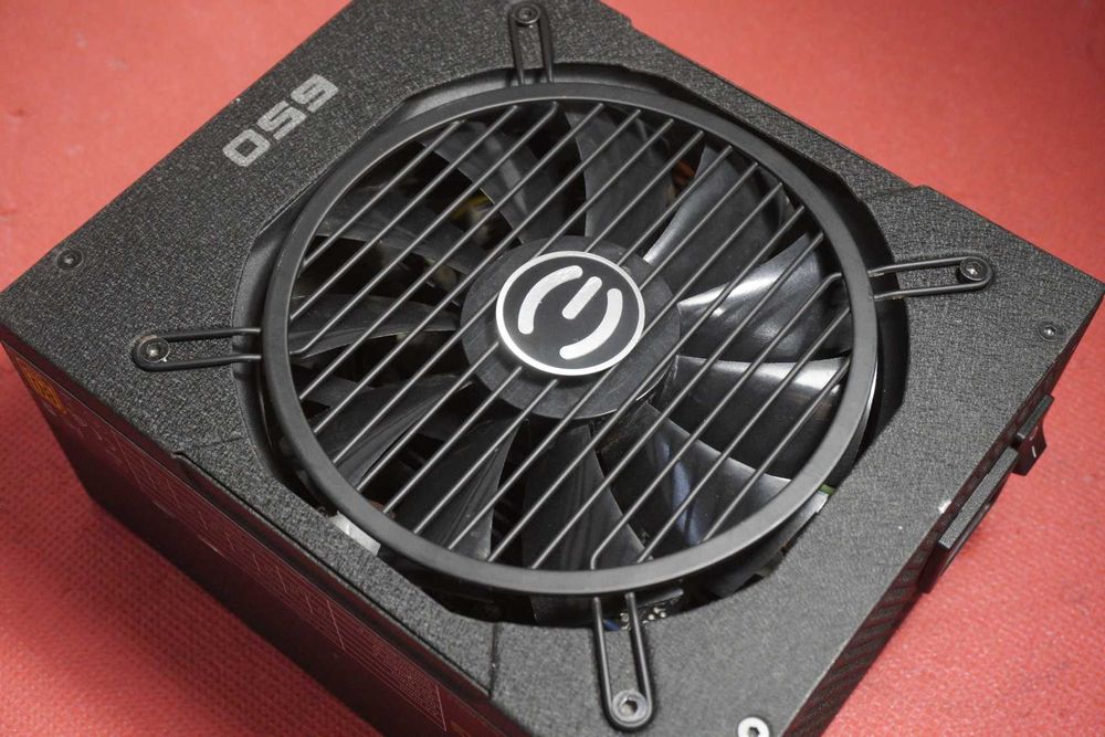 Компютърно захранване PSU 650W EVGA Supernova NEX650G 80+Gold /Вкл.ДДС