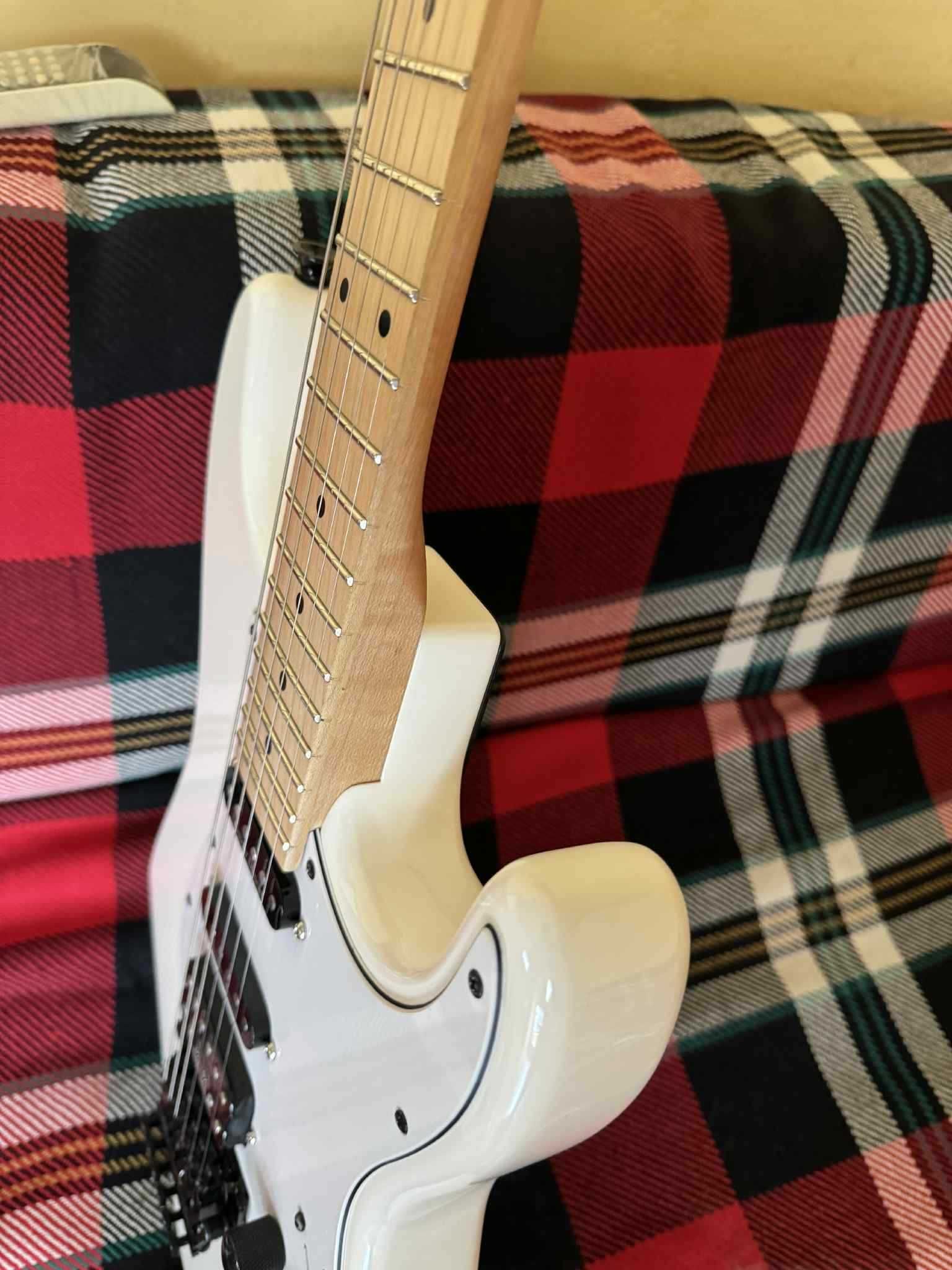 Jackson X Series Adrian Smith SDX MN Snow White