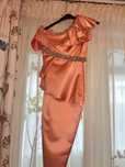 Rochie , culoarea piersicii, facuta la comanda. Purtata 1 data.