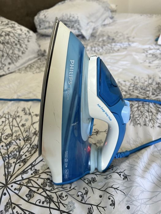 Fier de calcat Philips GC3721/02, talpa SteamGlide, 2400 W Steam boost