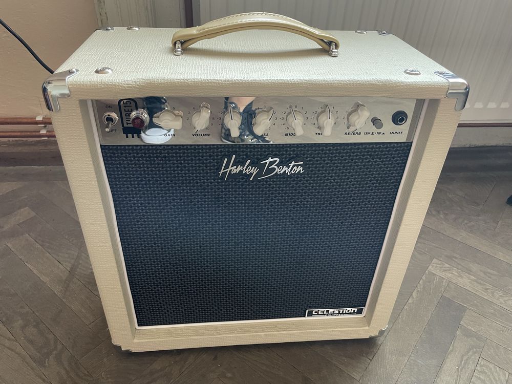 Amplificator chitara electrica full lampa Harley Benton Tube15