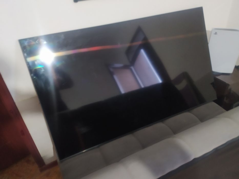 Телевизор самсунг на запчасти 65 дюйм экран треснут