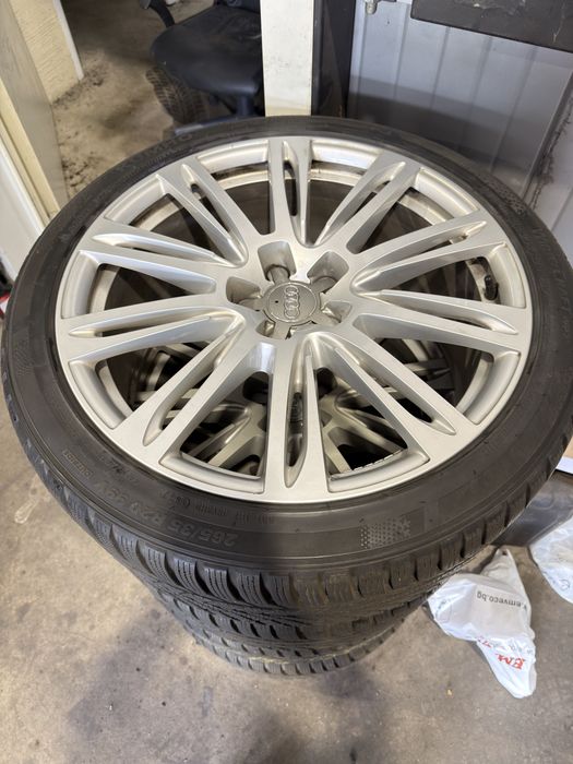 265/35 20 Kumho оригинални джанти 20” ауди