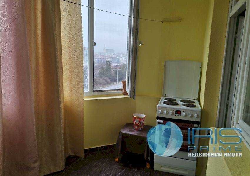 Продава се Двустаен апартамент в Шумен, 5-ти полк - 54 кв.м за 1228 €/кв.м - Снимка #2