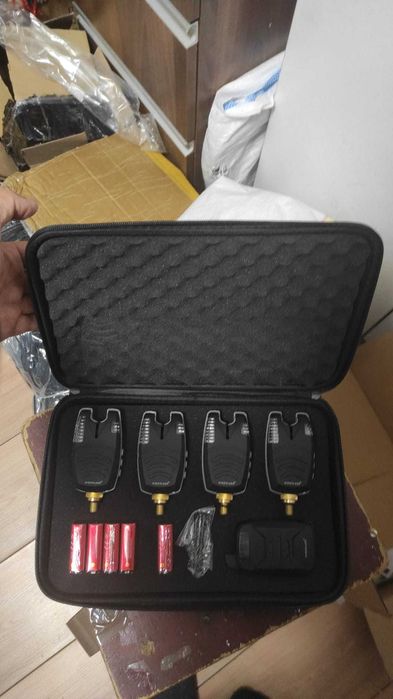 Set pescuit windblade cu 4 avertizori cu statie model 512