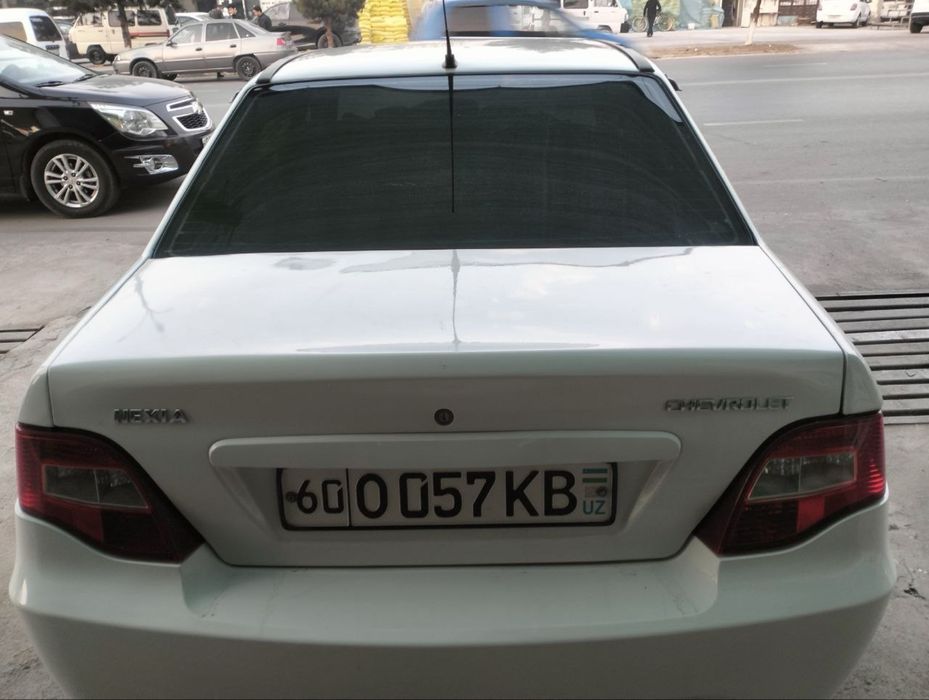 Нексия 2 сотилади