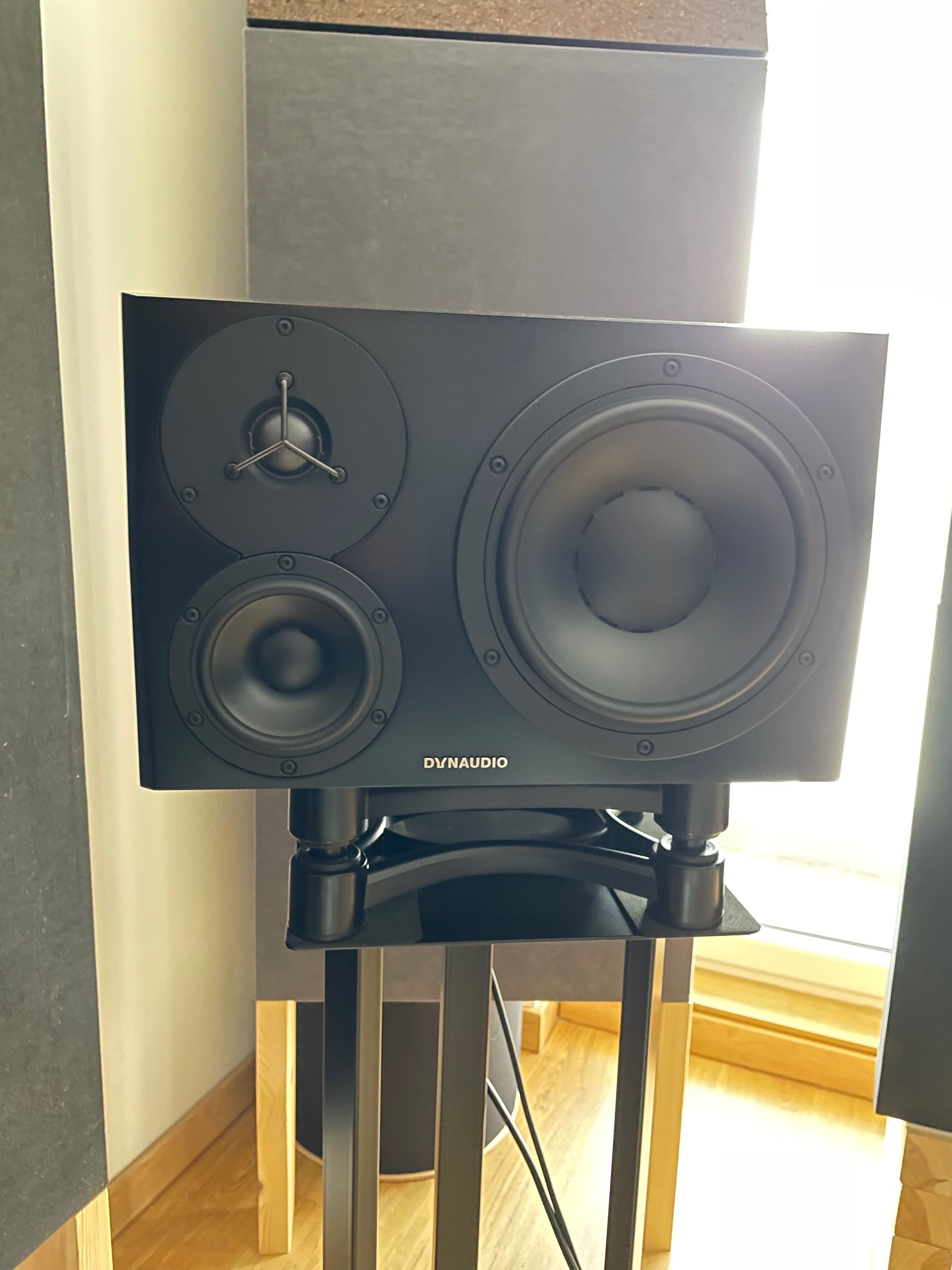 Monitoare de studio Dynaudio LYD48