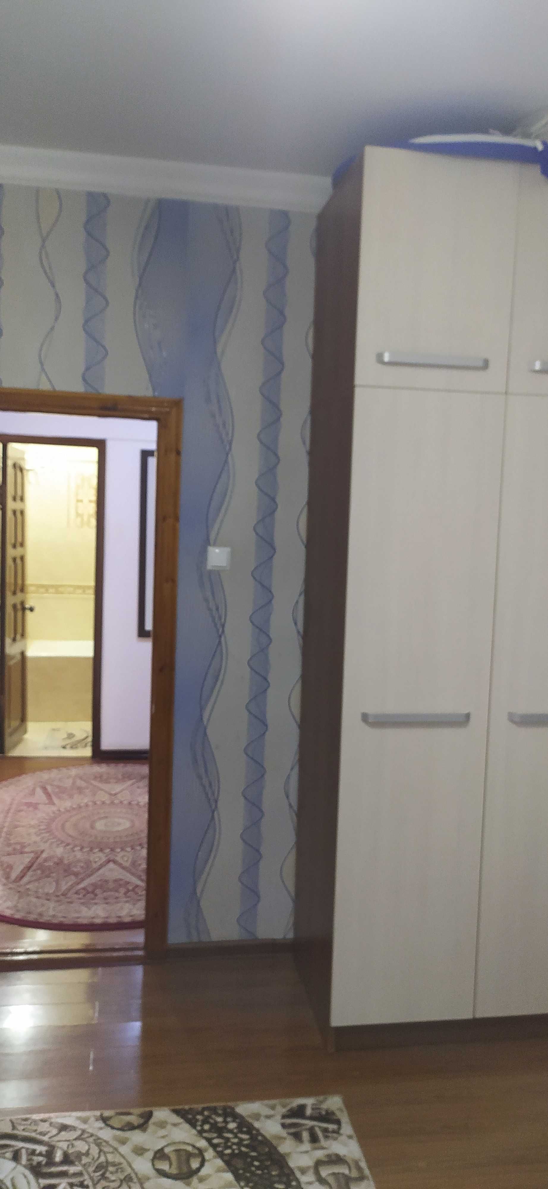 Продаём свою 3-комнатную квартиру, удобная локация. Возможно ипотека