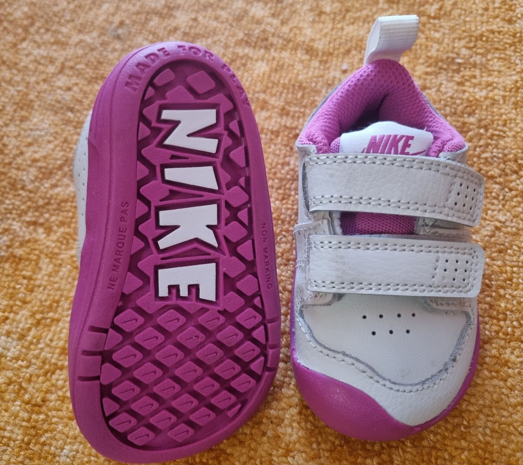 Adidasi Nike copii