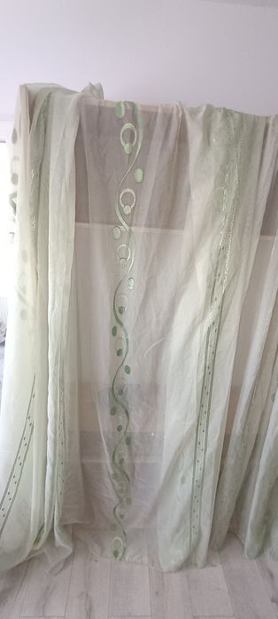 Perdea voal nuanta verde cu rejanta sina